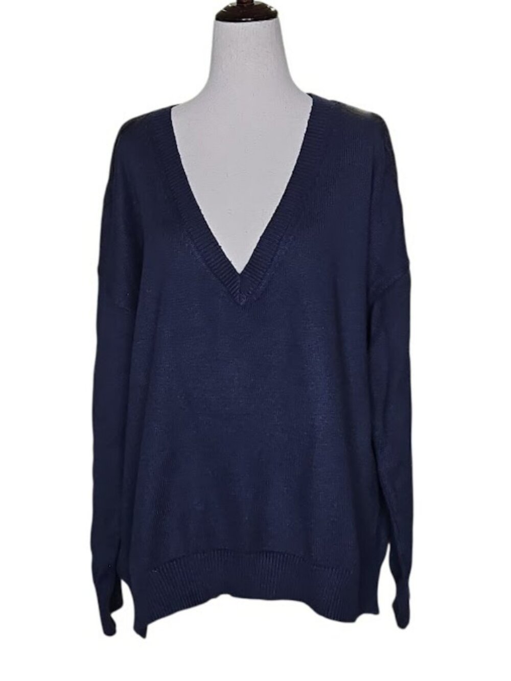 14Th & UNION Women’s 1X Navy V-Neck Lace Sleeve Cotton Sweater Plus